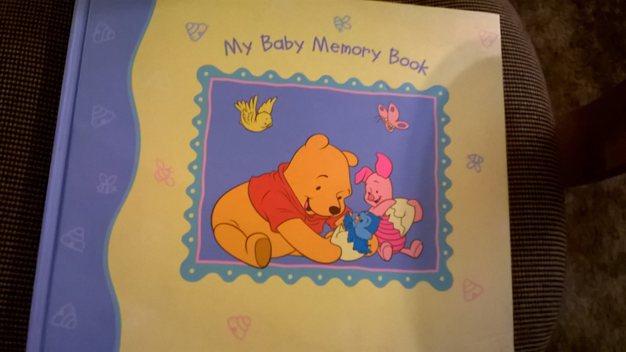 Image of Disney's Winnie the Pooh Baby Memory Book (My Baby Book)