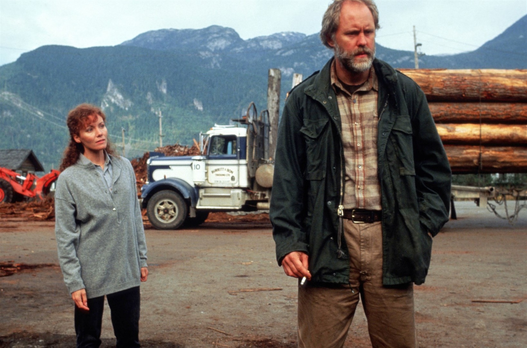Distant Thunder (1988)
