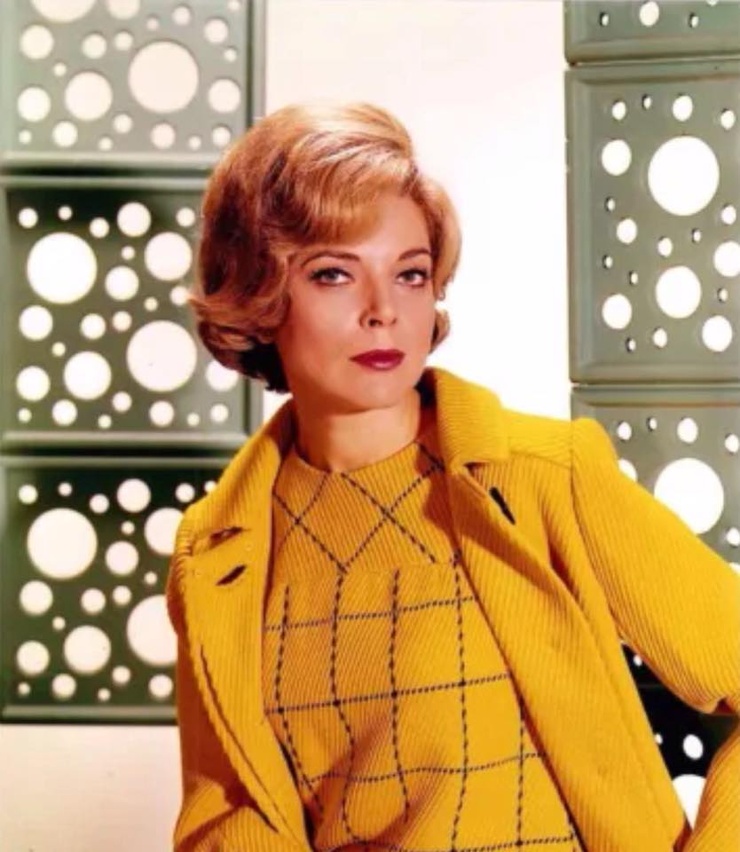 Picture of Barbara Bain