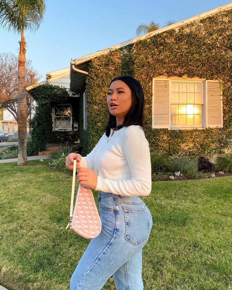 Picture of Julia Kelly