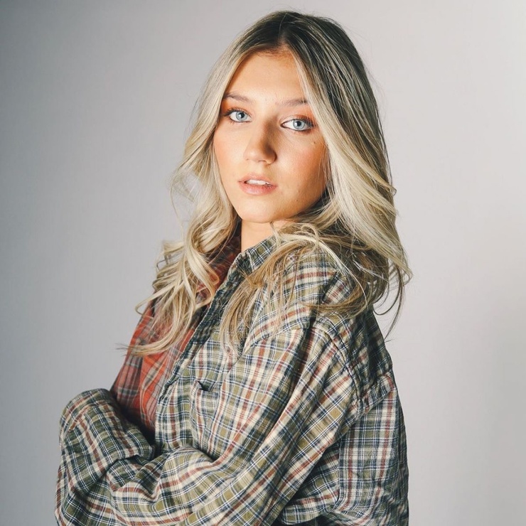 Picture of Madison Lewis