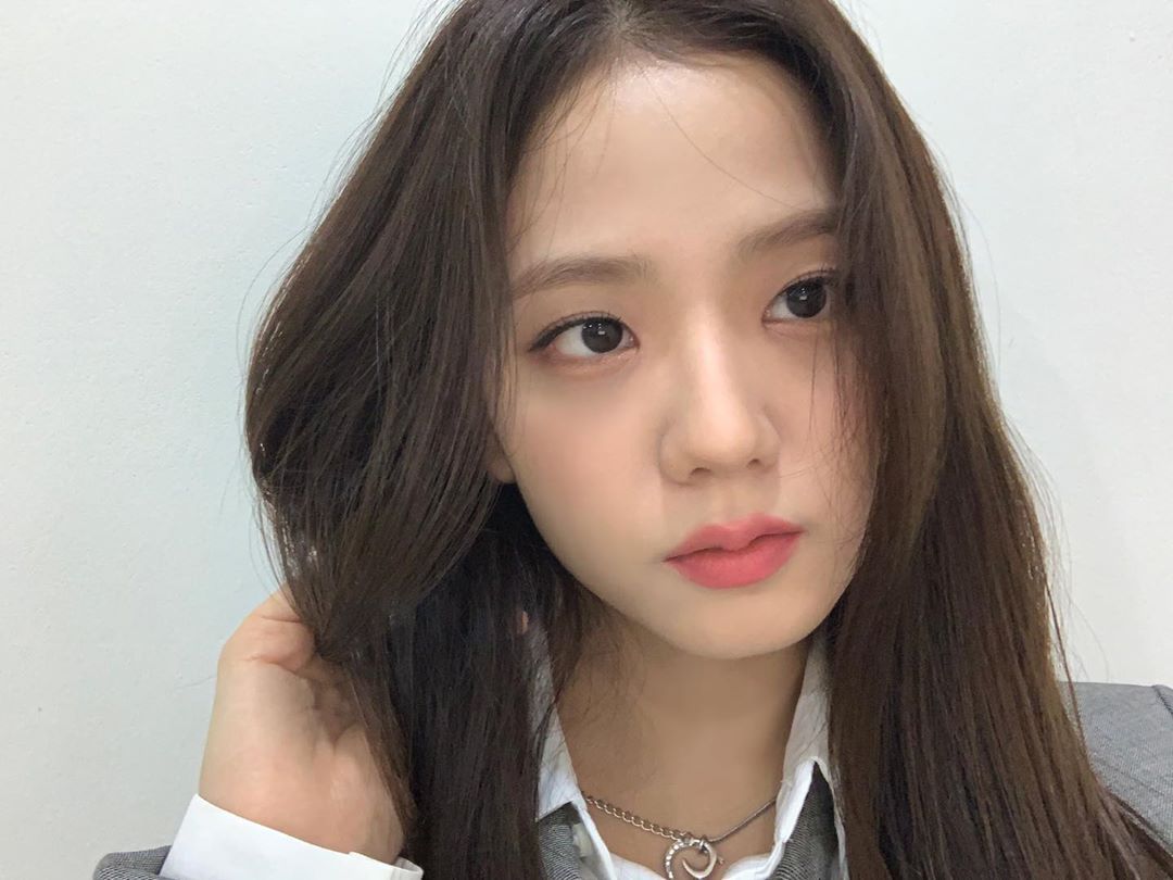 Kim Jisoo picture