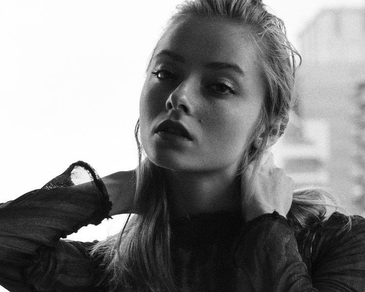 Alina Lee