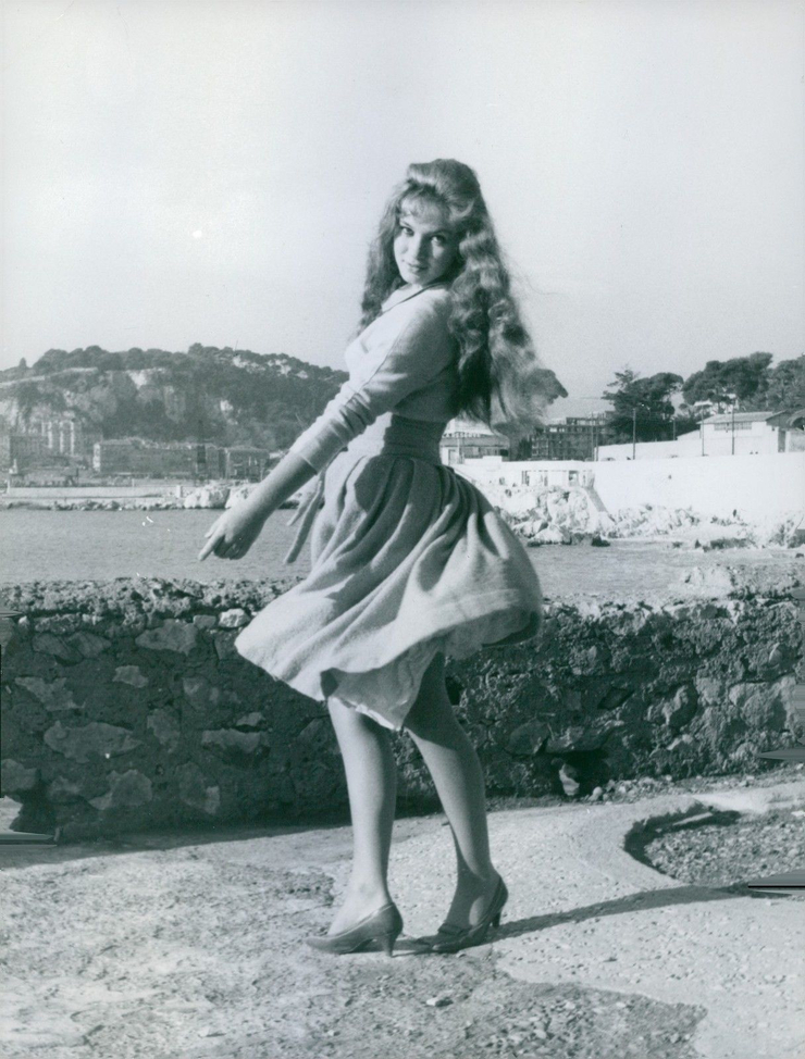 Picture of Gillian Hills
