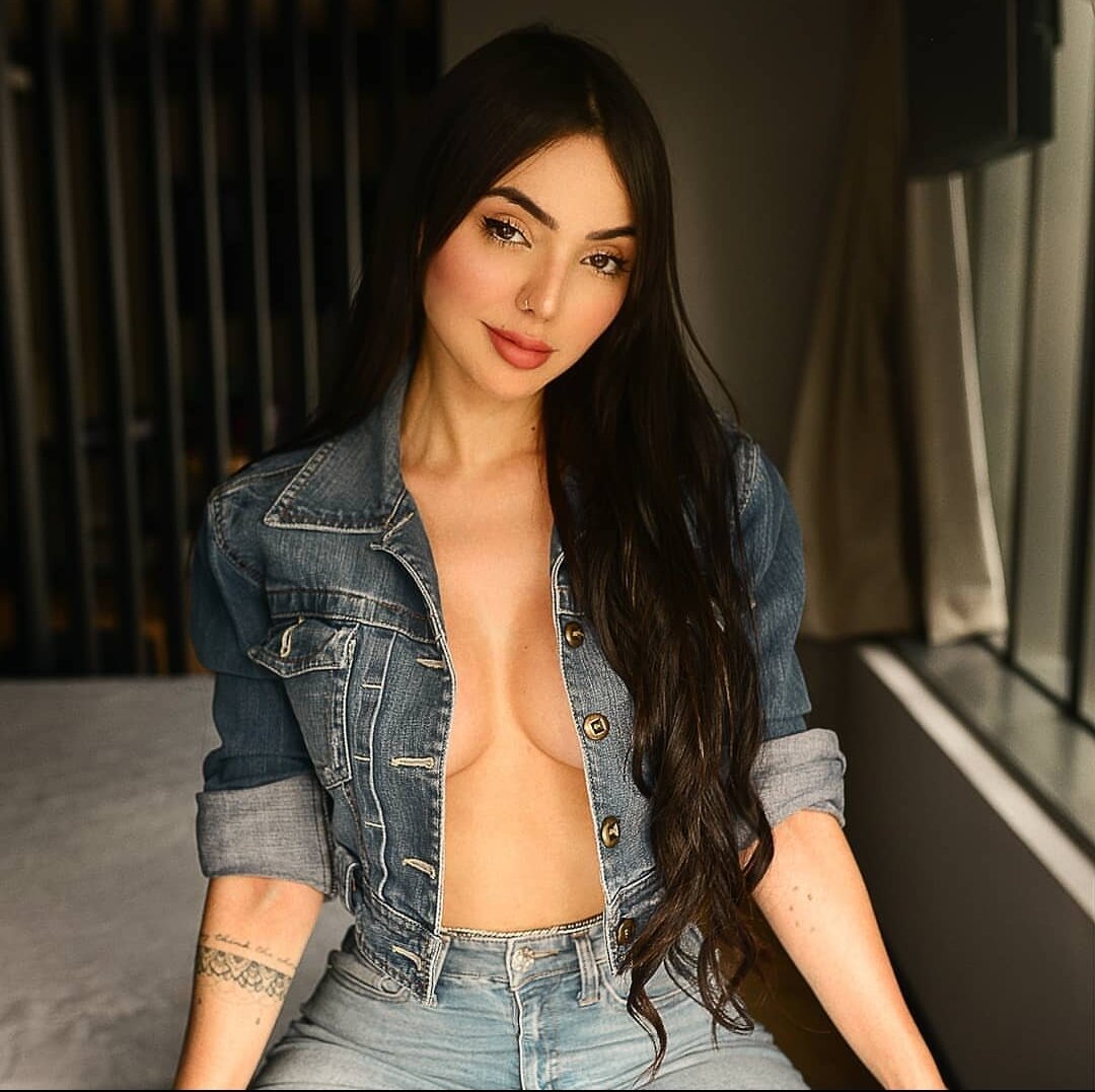Nyvi Estephan Nyvi Estephan