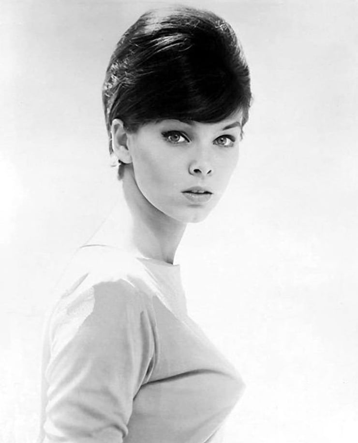 Next photo of Yvonne Craig