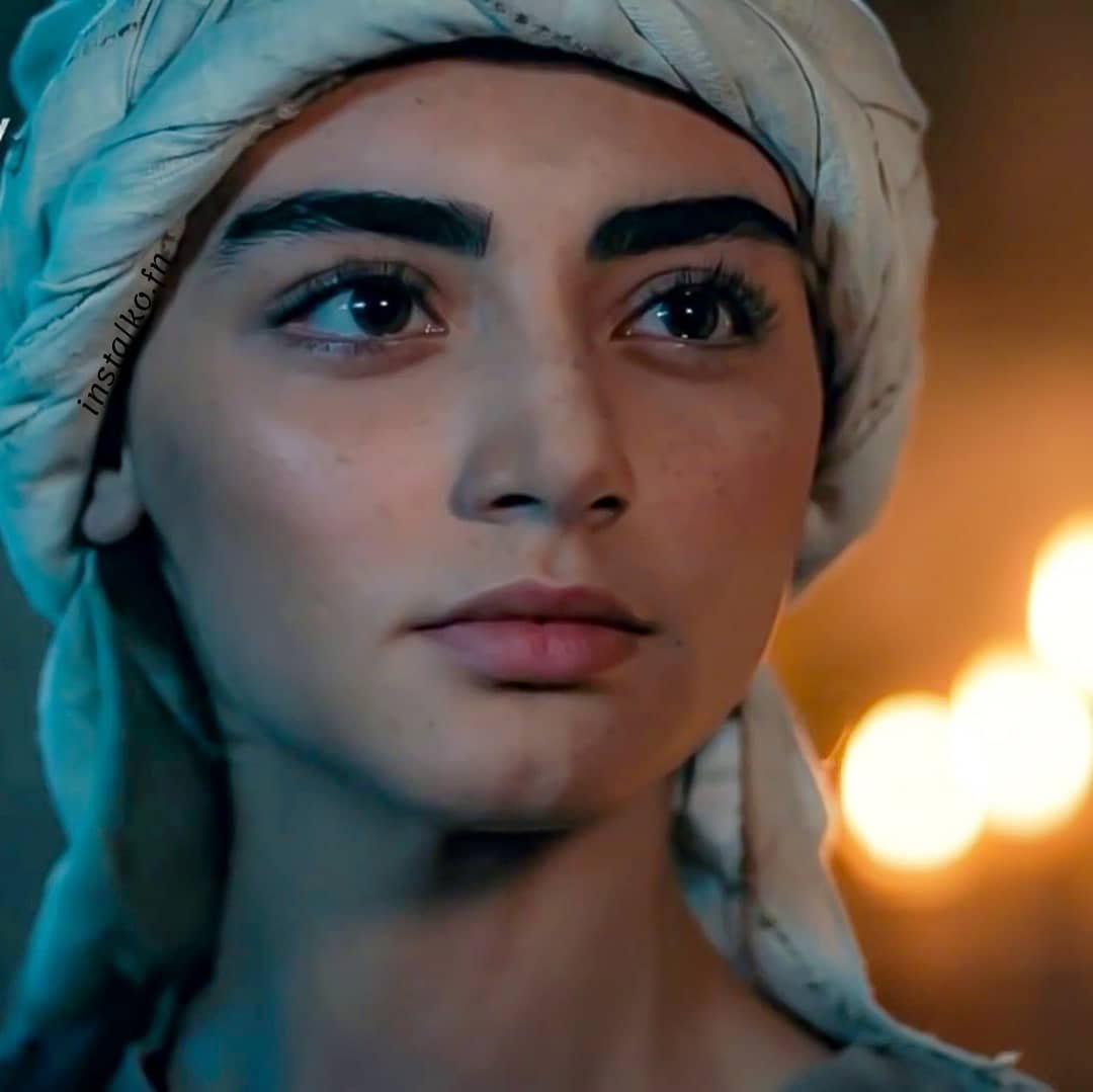 Özge Törer