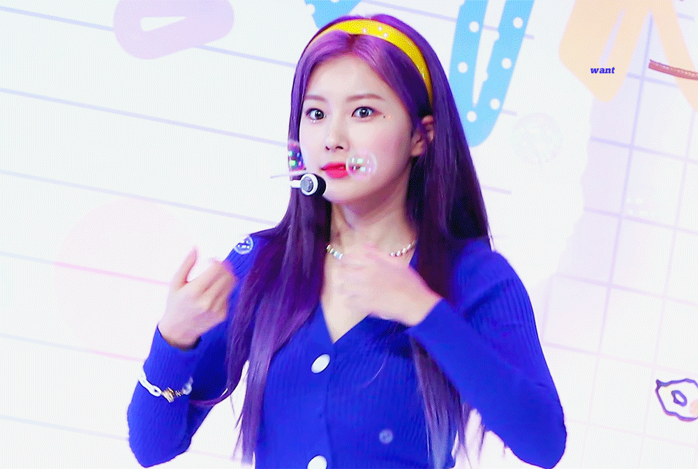 Kang Hyewon
