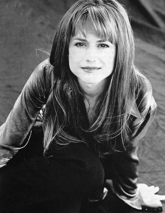 Picture Of Holly Hunter.