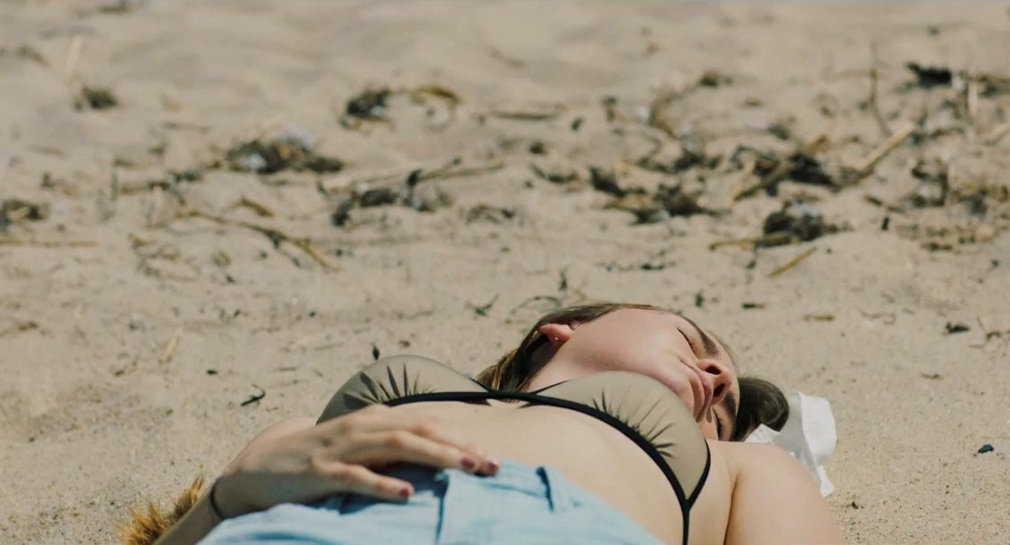 Liana Liberato Liana Liberato
