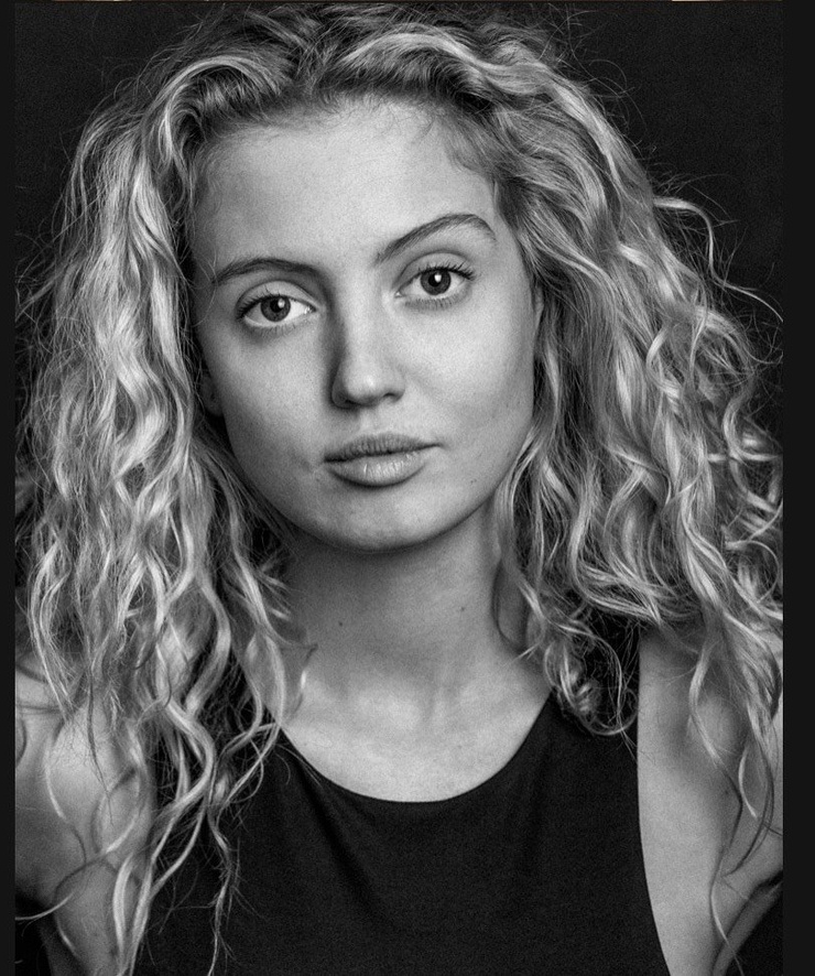 Picture of Amelia Clarkson