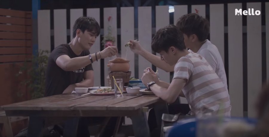 2Moons2