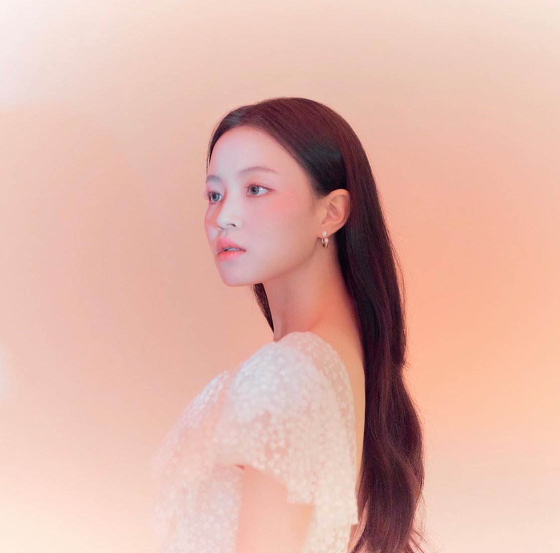 Lee Ha Yi
