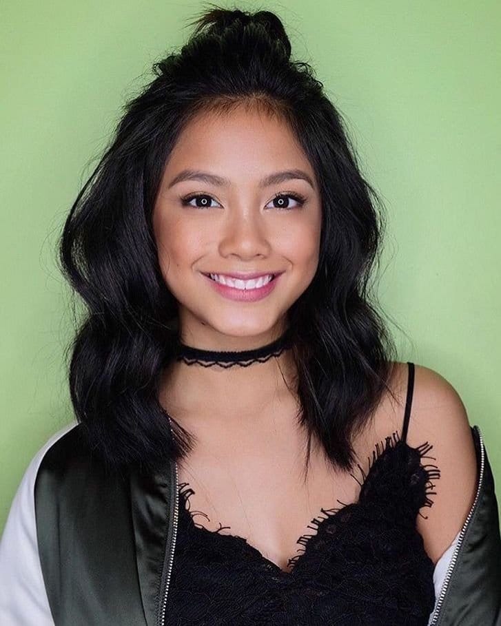 Picture Of Ylona Garcia 5756