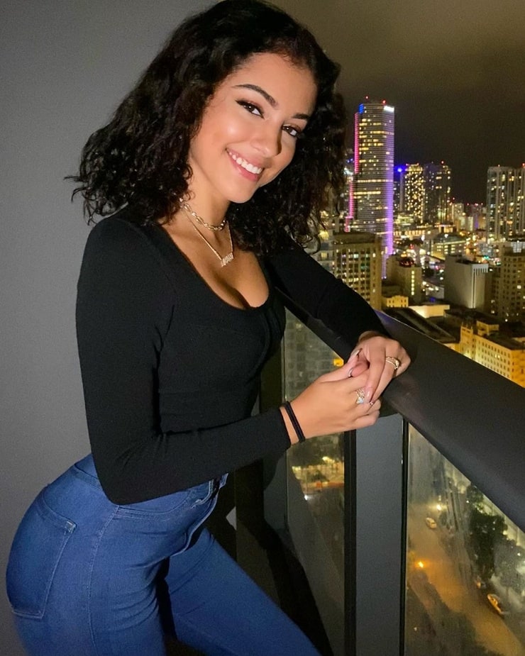 Picture of Malu Trevejo