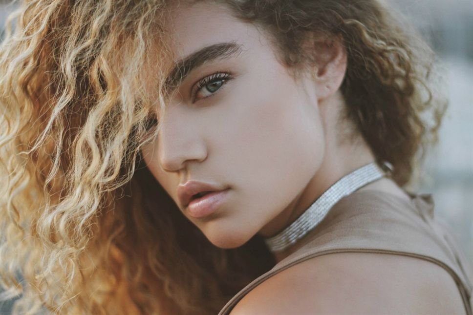 Kiana Alexis Kiana Alexis