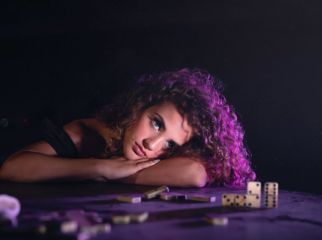 Sofie Dossi Sofie Dossi
