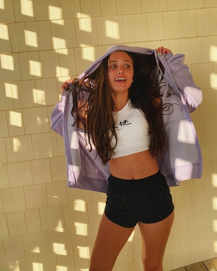 Picture Of Hannah Meloche