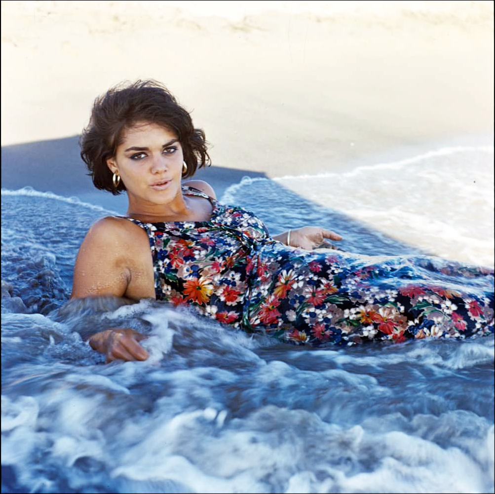 Tina Aumont Tina Aumont