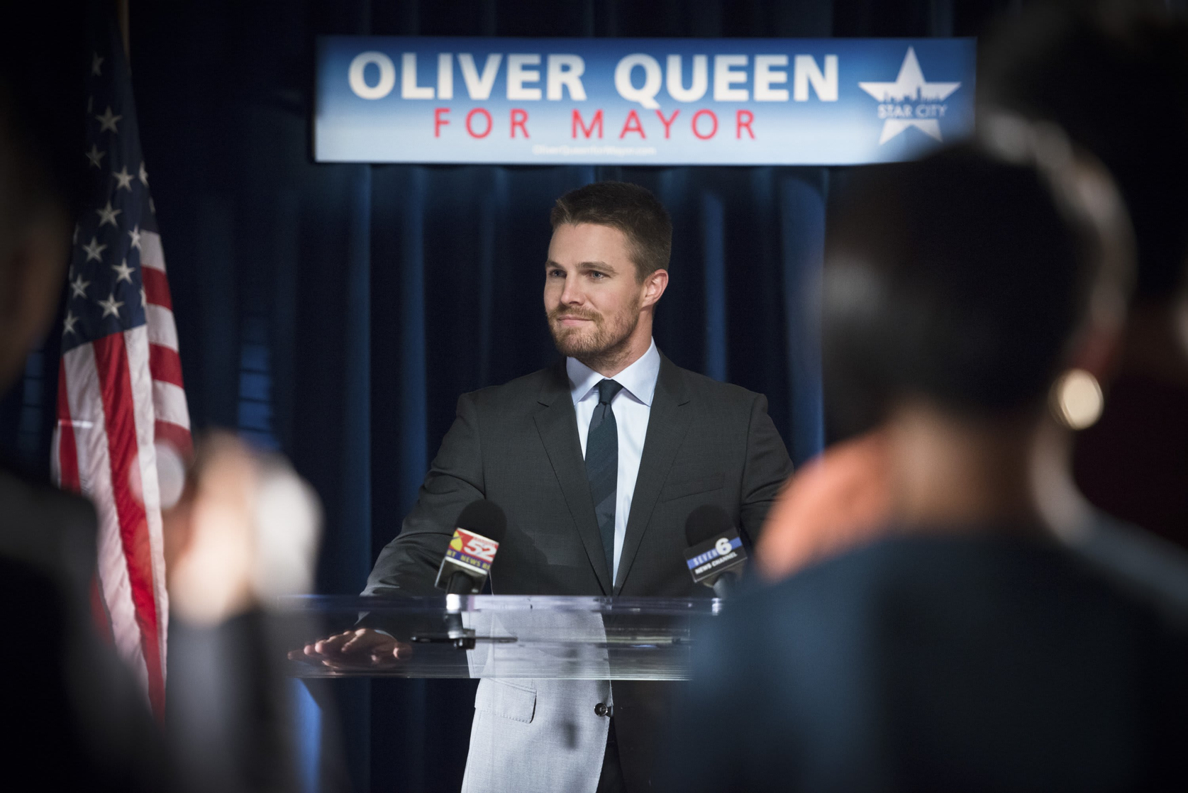 Green Arrow / Oliver Queen (Stephen Amell)