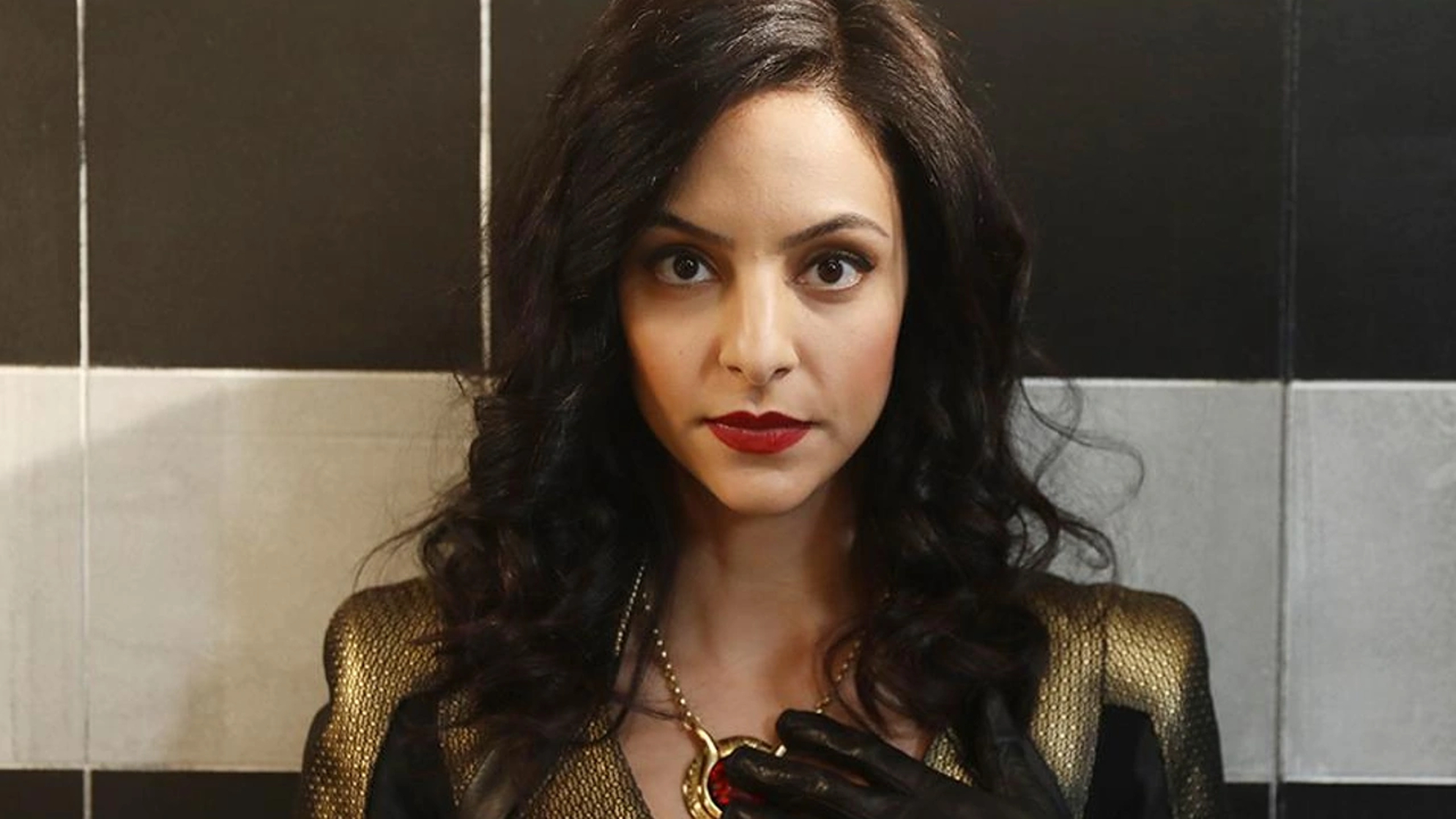 Zari Tomaz