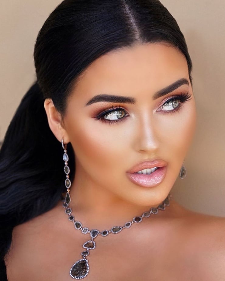Abigail Ratchford Is All About The Hand Bra On Instagram