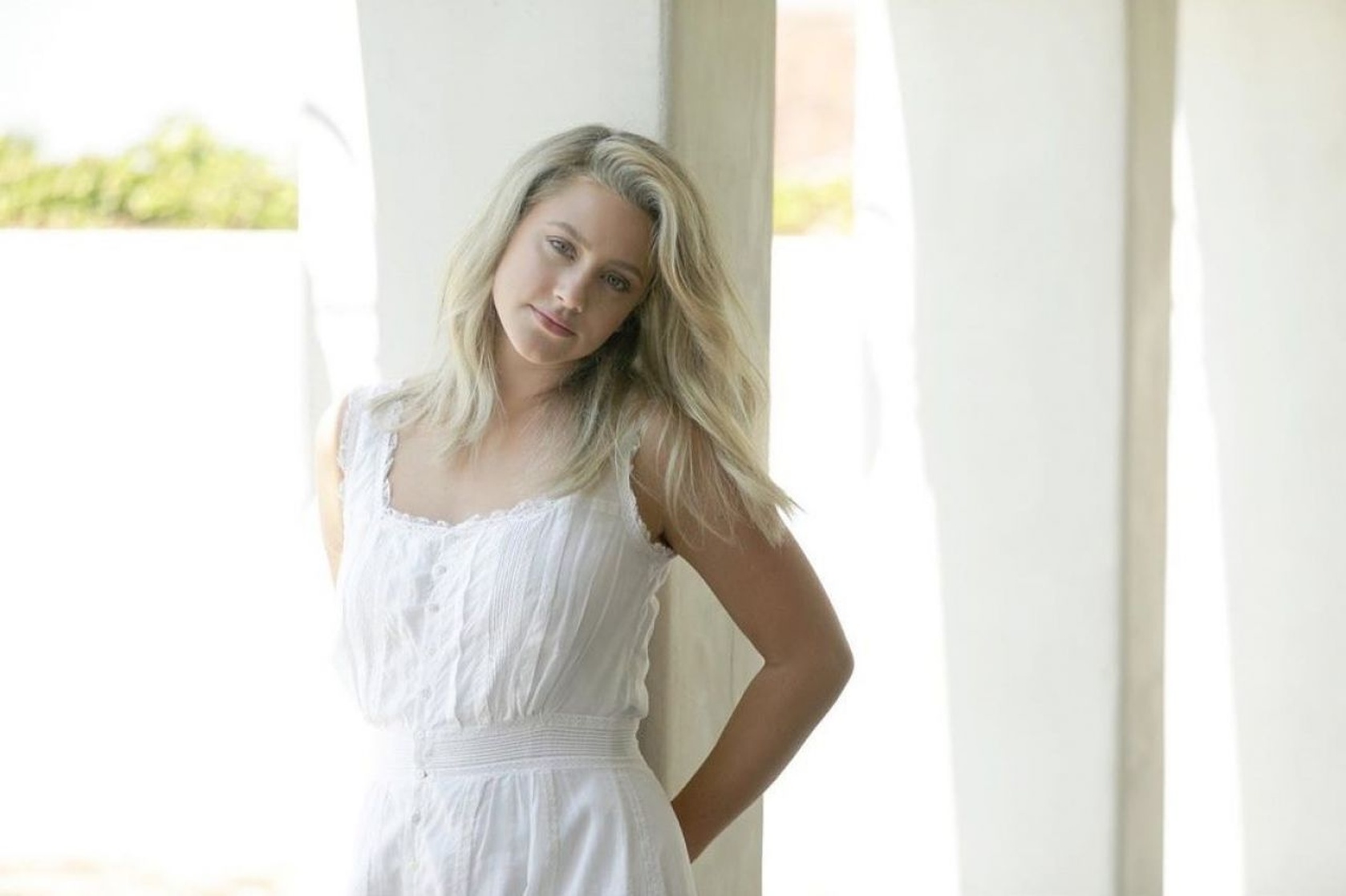 Lili Reinhart