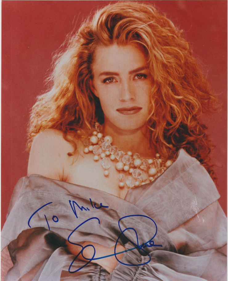 Picture of Elisabeth Shue