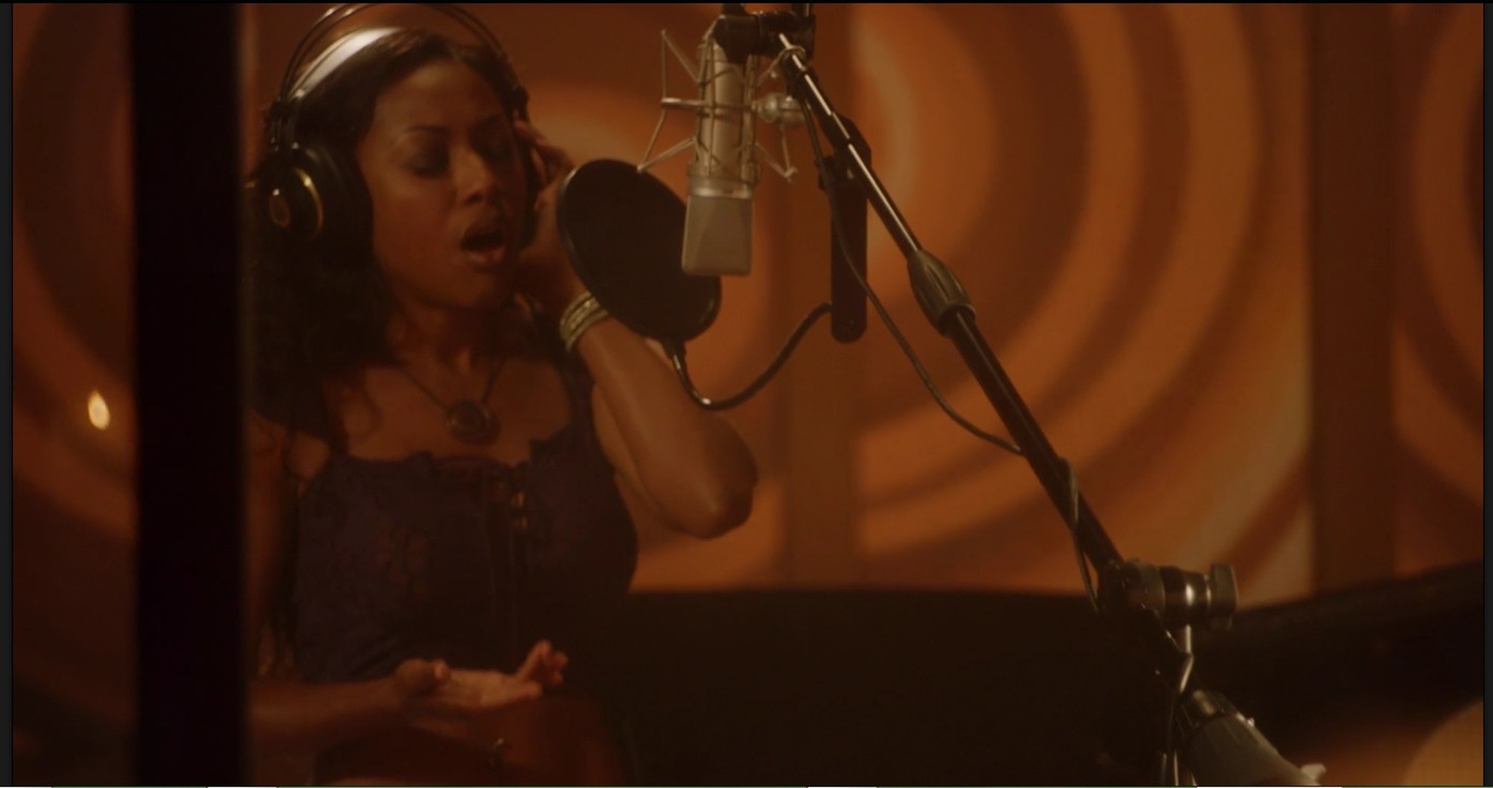 Gabrielle Dennis