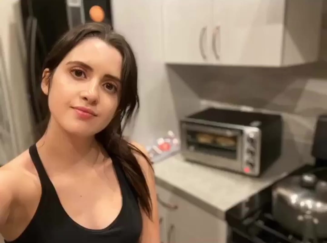 Laura Marano