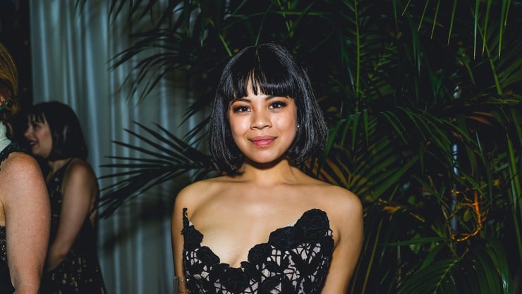 Picture of Eva Noblezada.