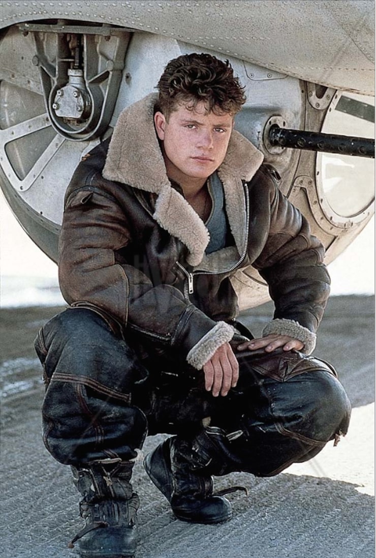 Sean Astin football