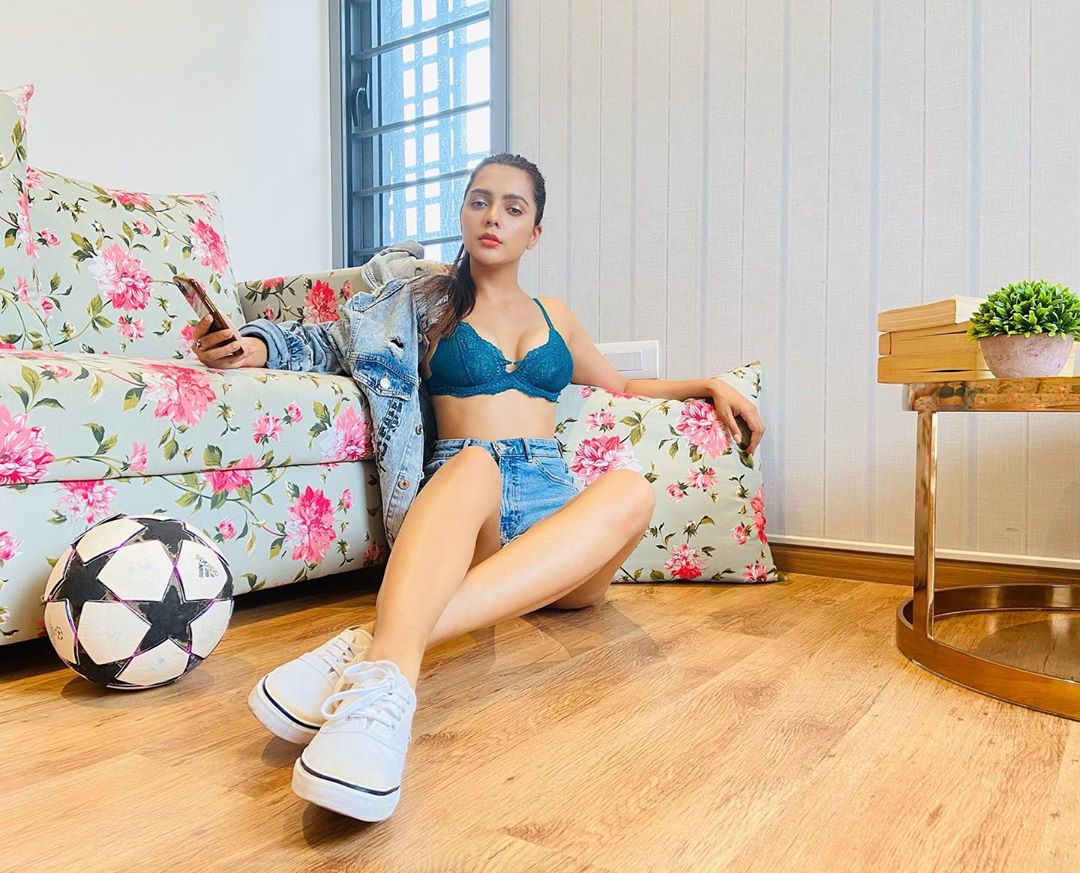 Ruhi Singh