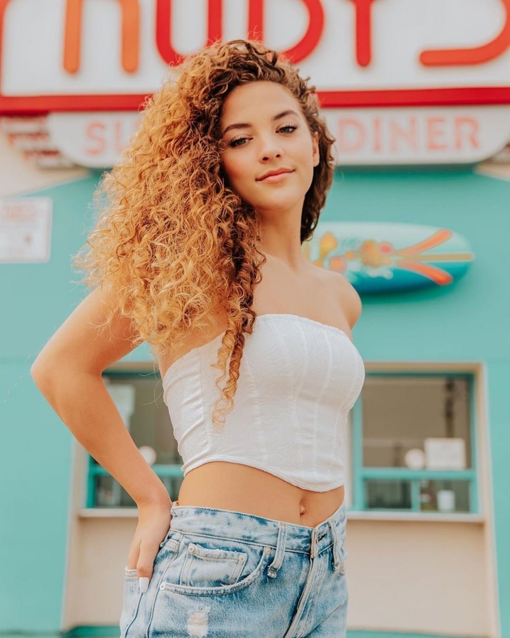 Picture of Sofie Dossi