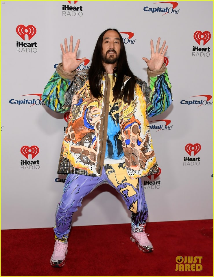 Picture of Steve Aoki