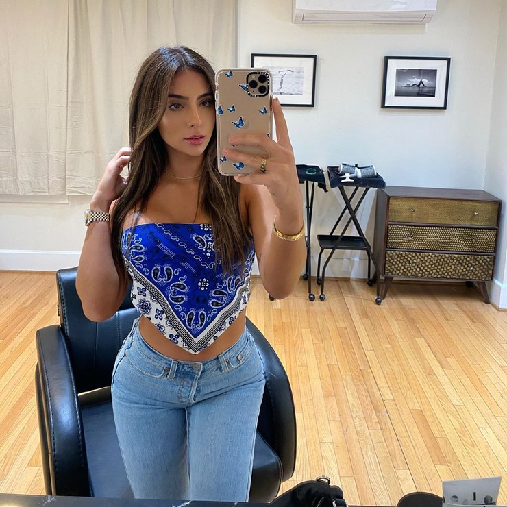 Picture of Bruna Lima