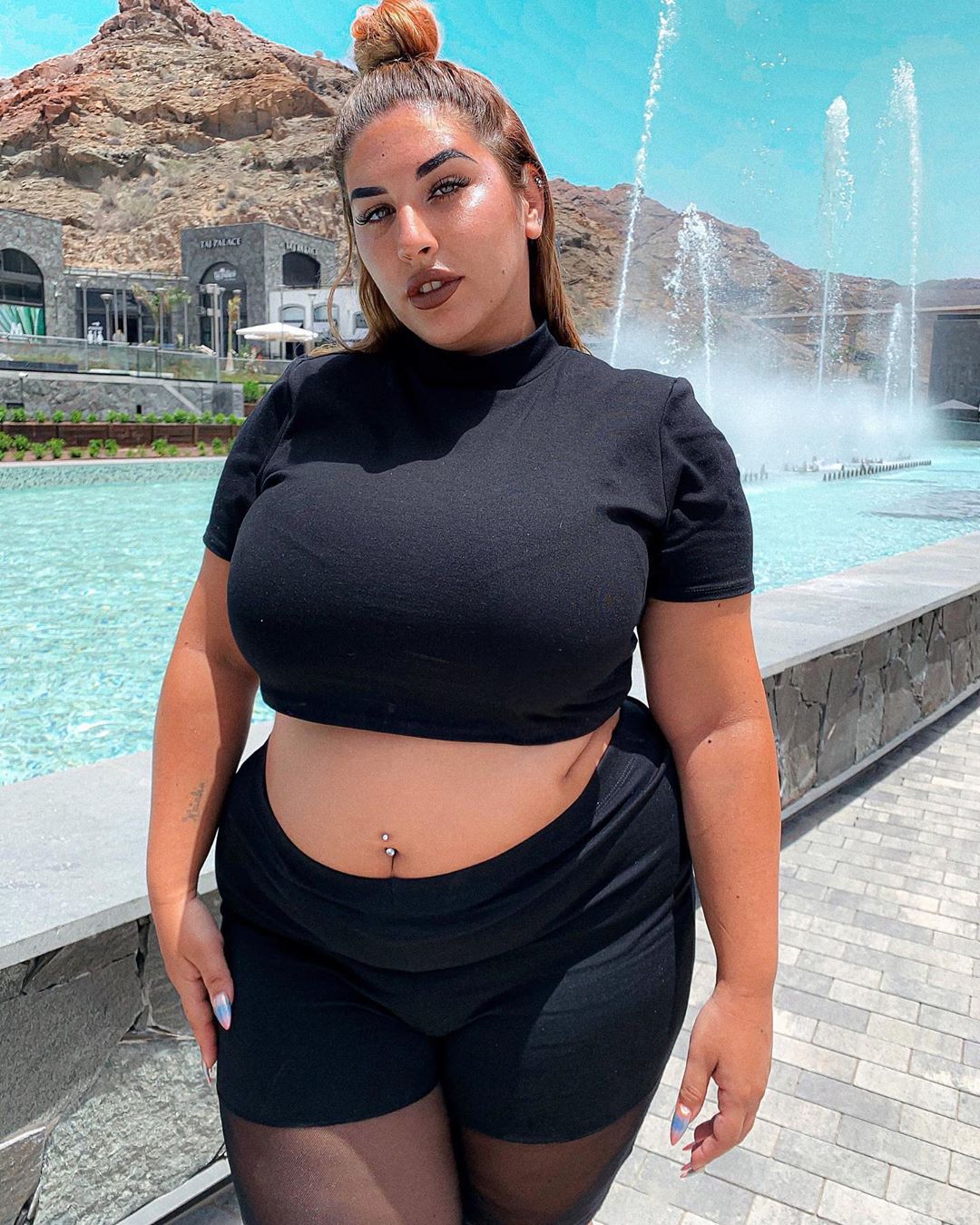 Natalia Lozano image