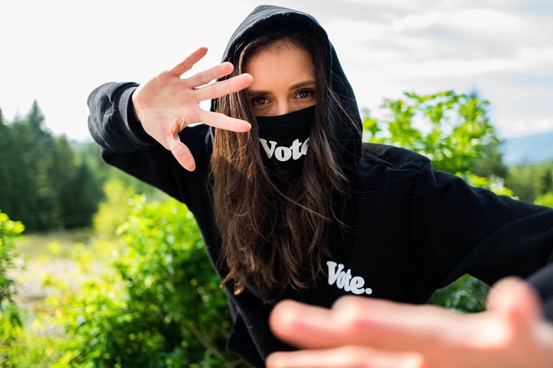 Nina Dobrev