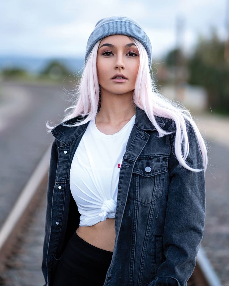 Cailey Lonnie(03)