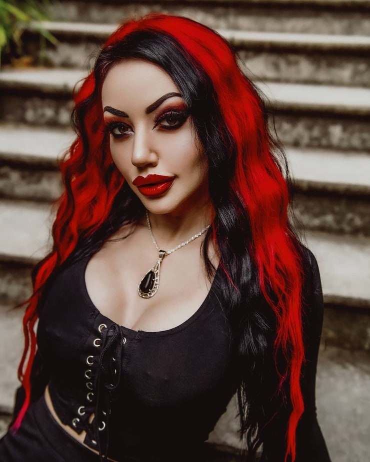 Dani Divine