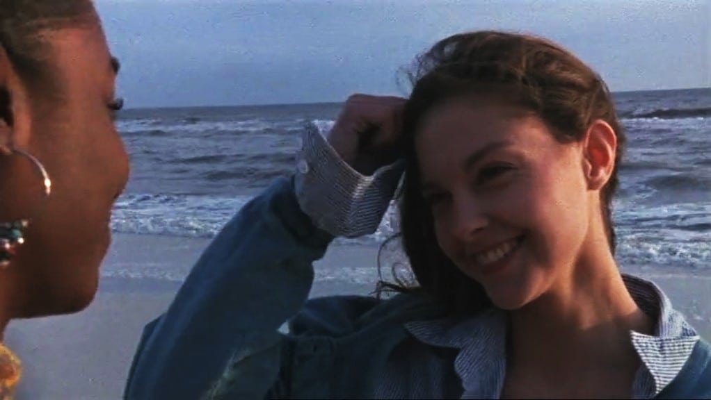 Ruby in Paradise (1993)