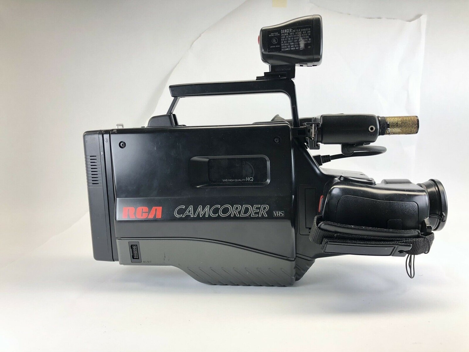 Picture of Vintage 1990 RCA Camcorder CC415 With Battery And Cords ...