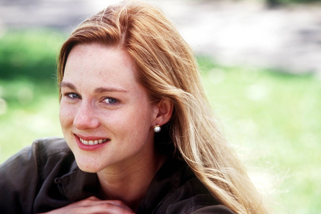 Laura Linney