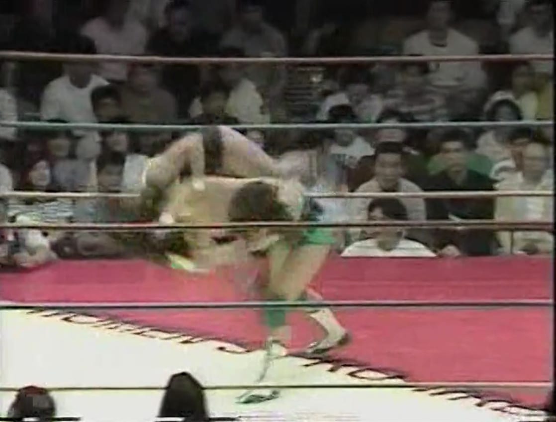 Akira Hokuto & Suzuka Minami vs. Mitsuko Nishiwaki & Yumiko Hotta (1990/05/13)