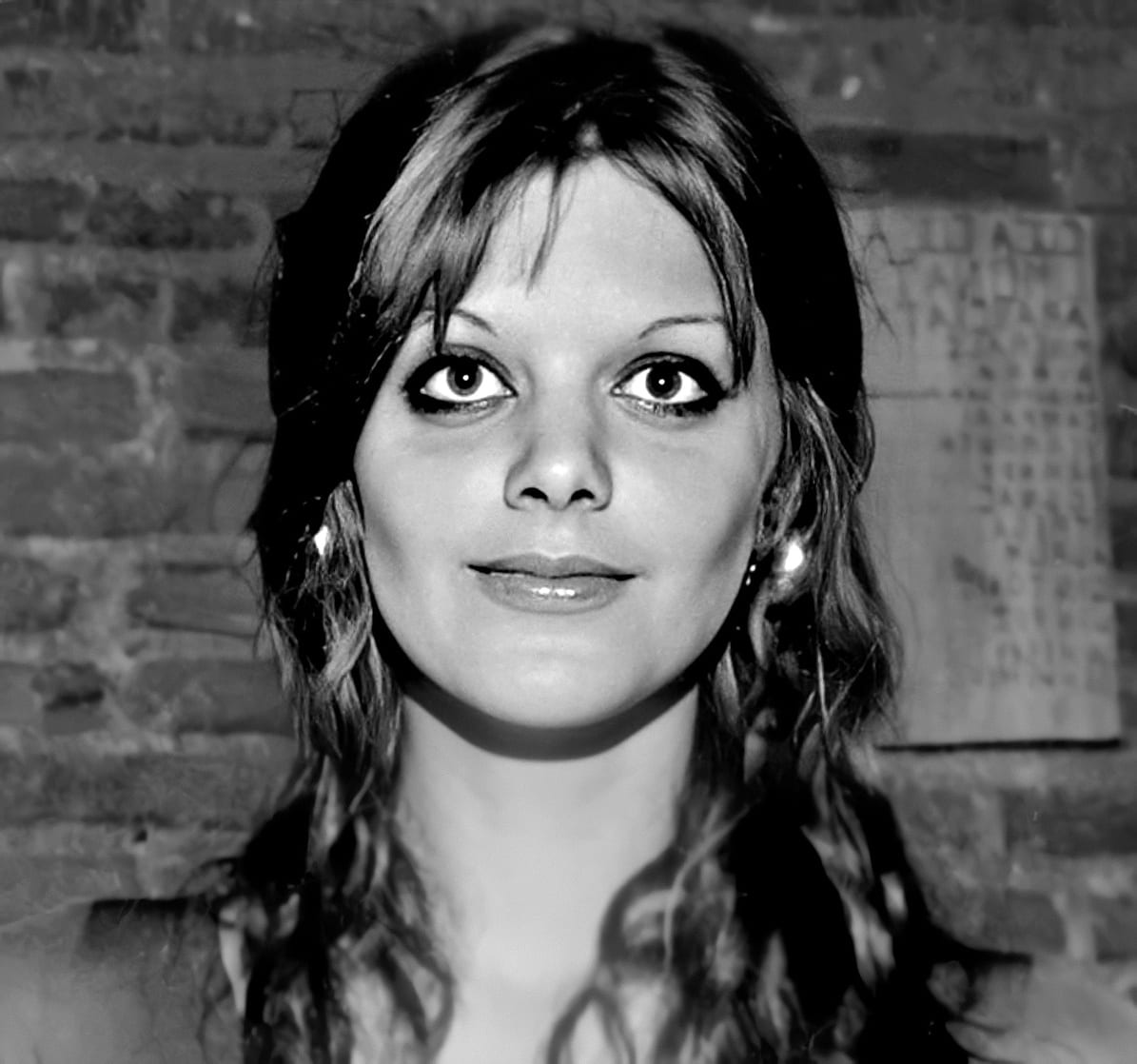 Tina Aumont Tina Aumont