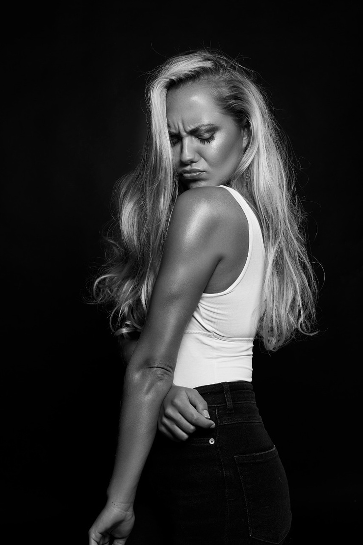 Picture of Ashley de Lange