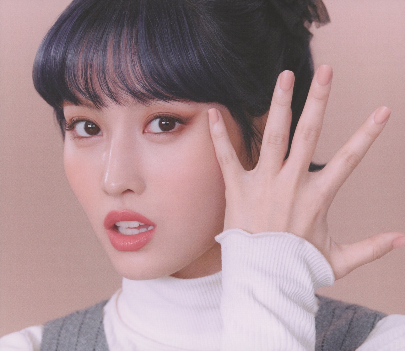 Hirai Momo
