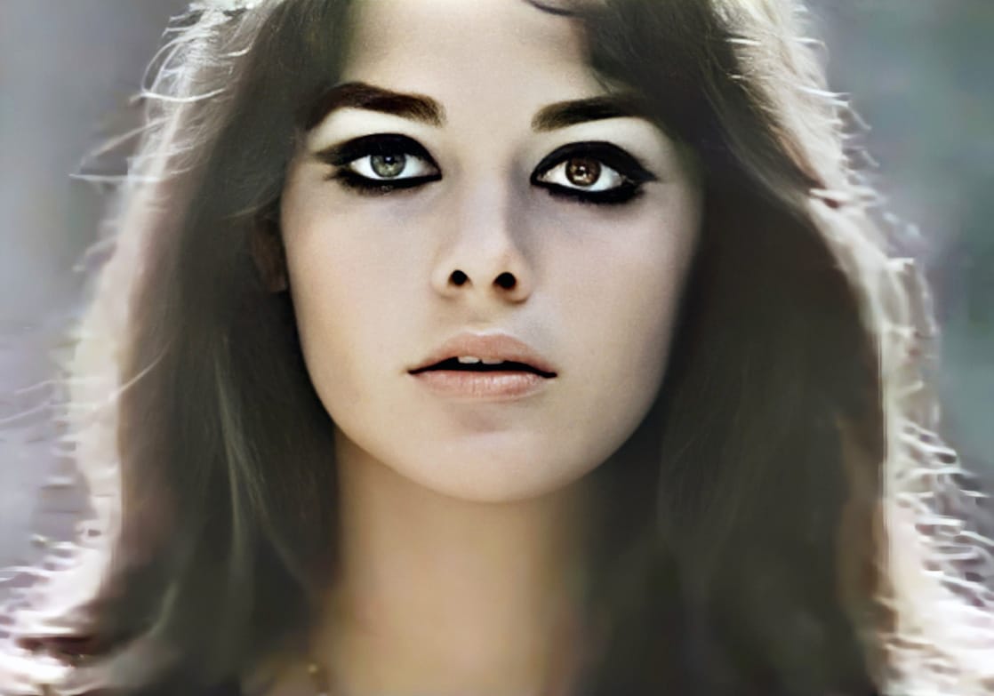 Tina Aumont Tina Aumont