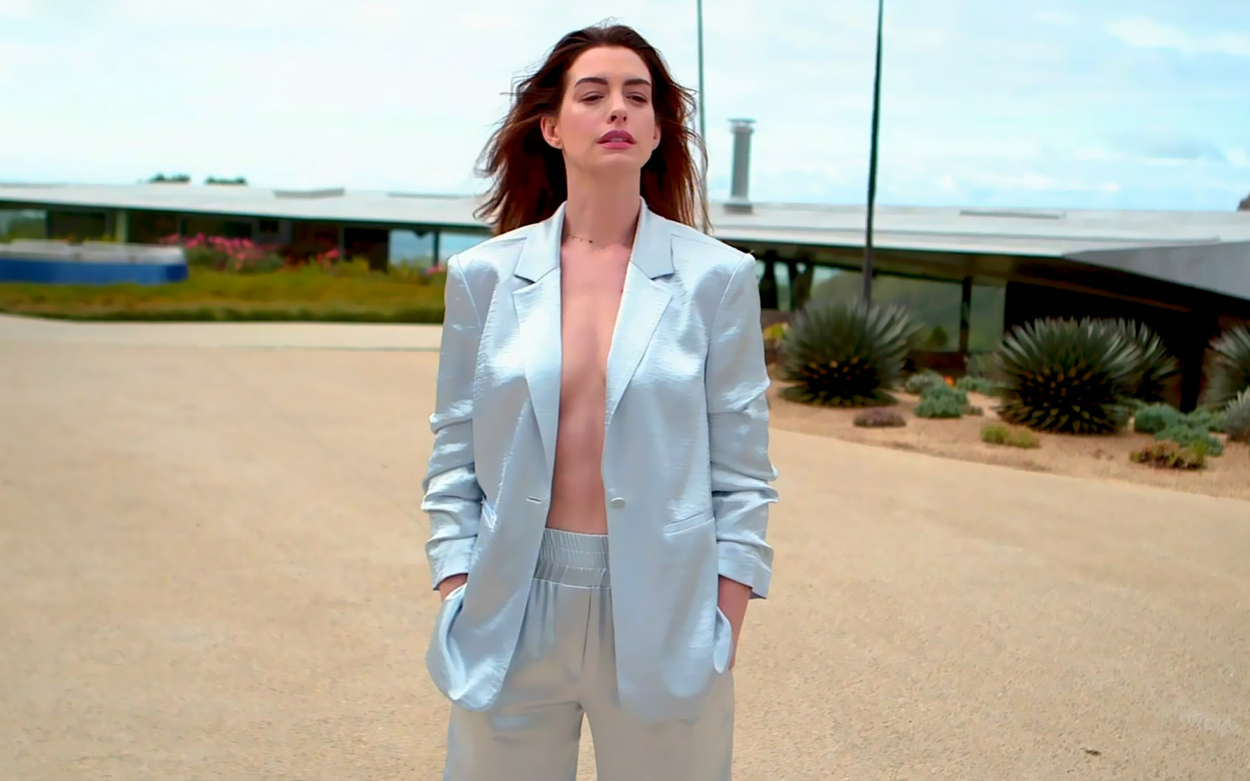 Anne Hathaway Anne Hathaway