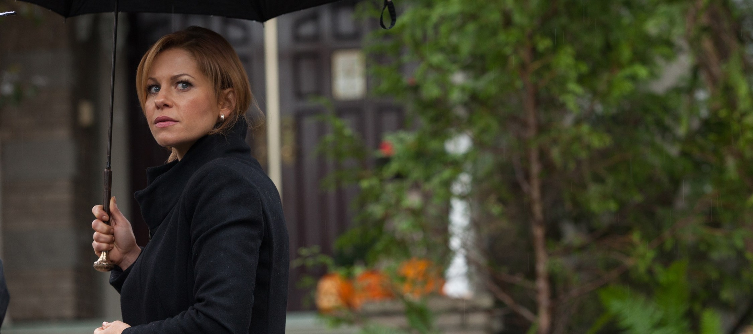 Aurora Teagarden Mystery: A Bone to Pick
